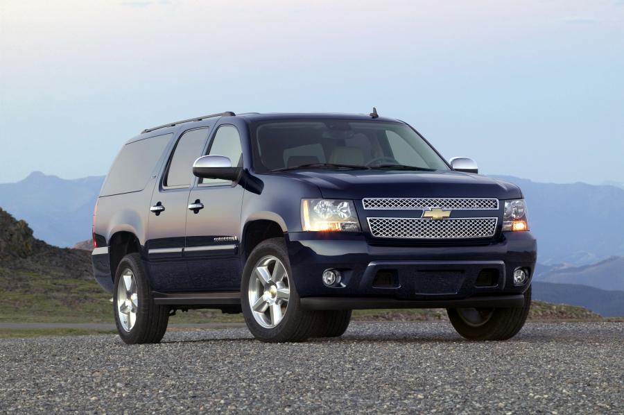  Chevrolet Suburban 2007 года  (фото 1 из 31)